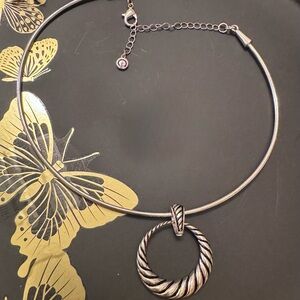 Silver Twisted Rope Circular Pendant Choker C1946